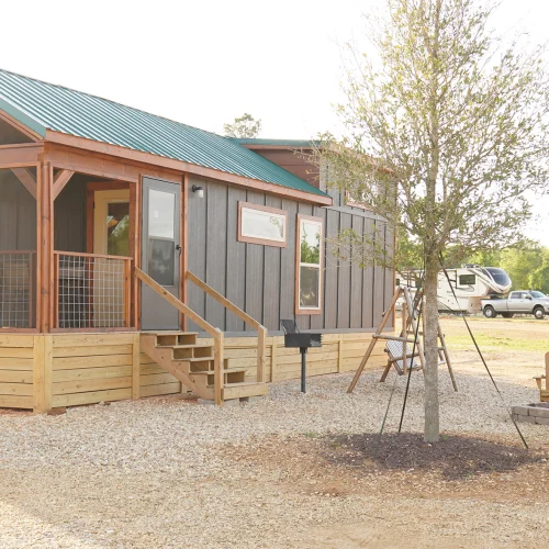8 Point Cabin