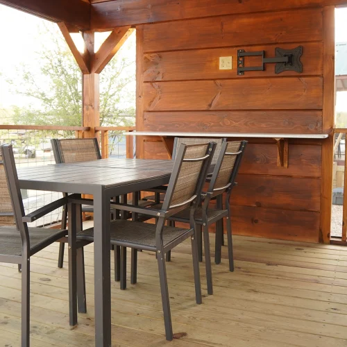 8 Point Cabin