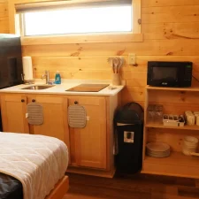 8 Point Cabin