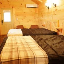 8 Point Cabin